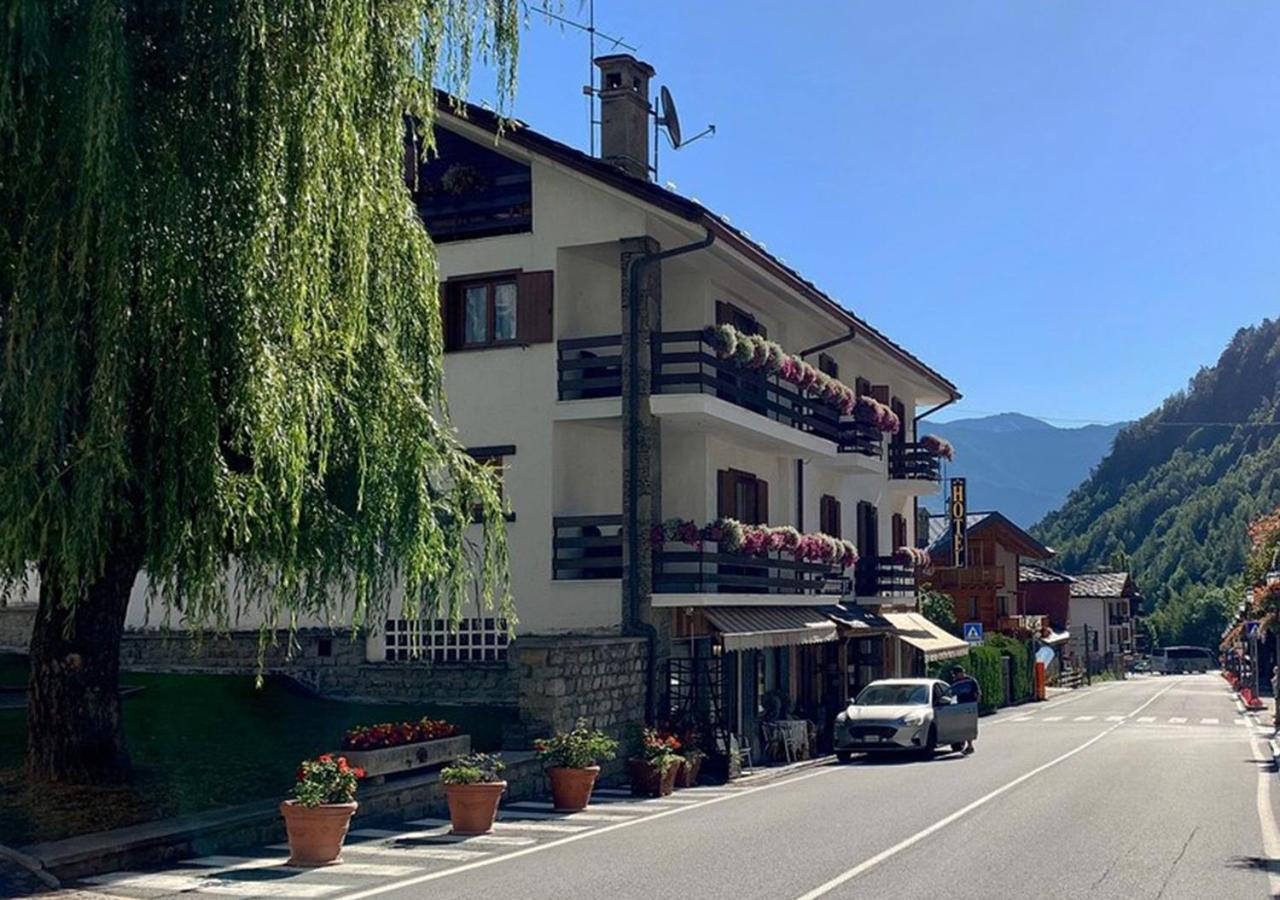 Hotel Bucaneve Pre-Saint-Didier Exterior photo